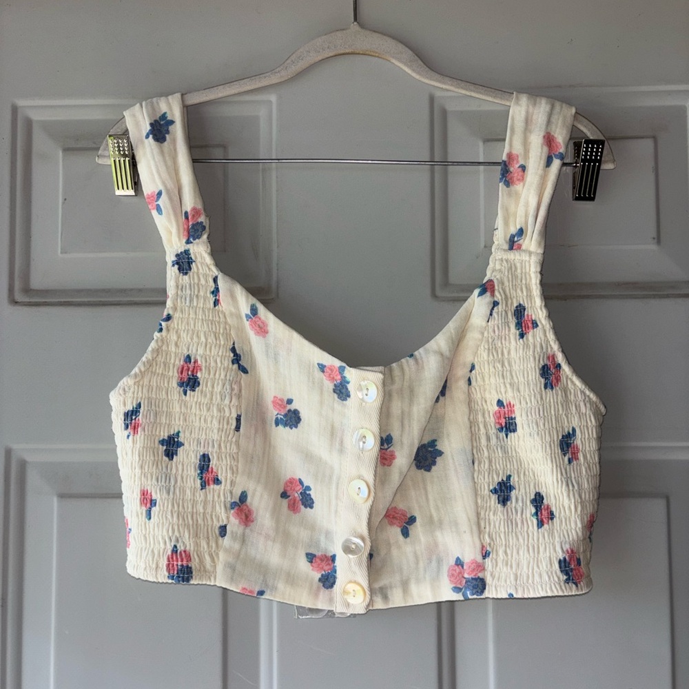 Free People ivory floral crop tank size S